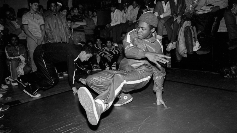 La influencia del hip hop en la moda. 50 años de cultura y estilo ...